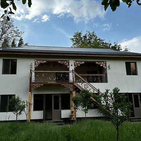 Hayat Guesthouse Nuratau Mountains Yukary-Ukhum Exteriör bild