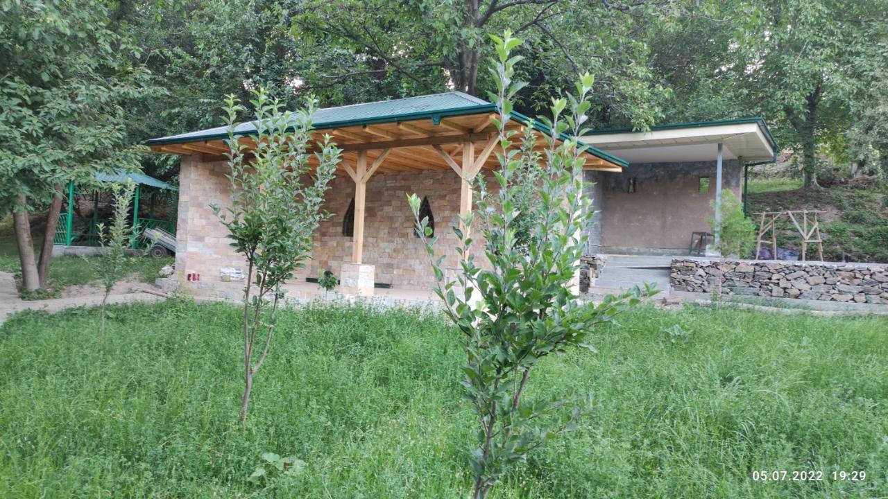 Hayat Guesthouse Nuratau Mountains Yukary-Ukhum Exteriör bild