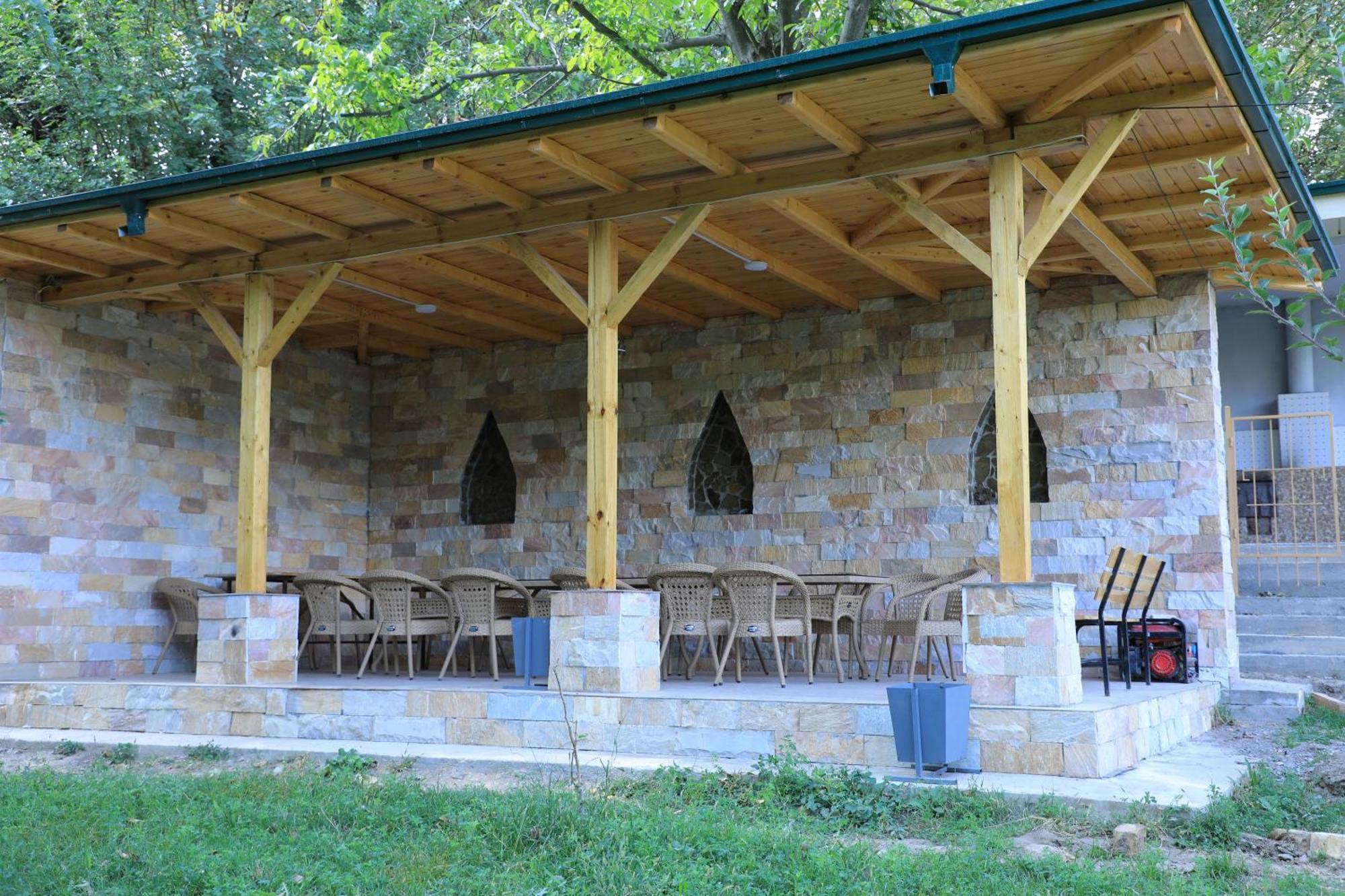 Hayat Guesthouse Nuratau Mountains Yukary-Ukhum Exteriör bild