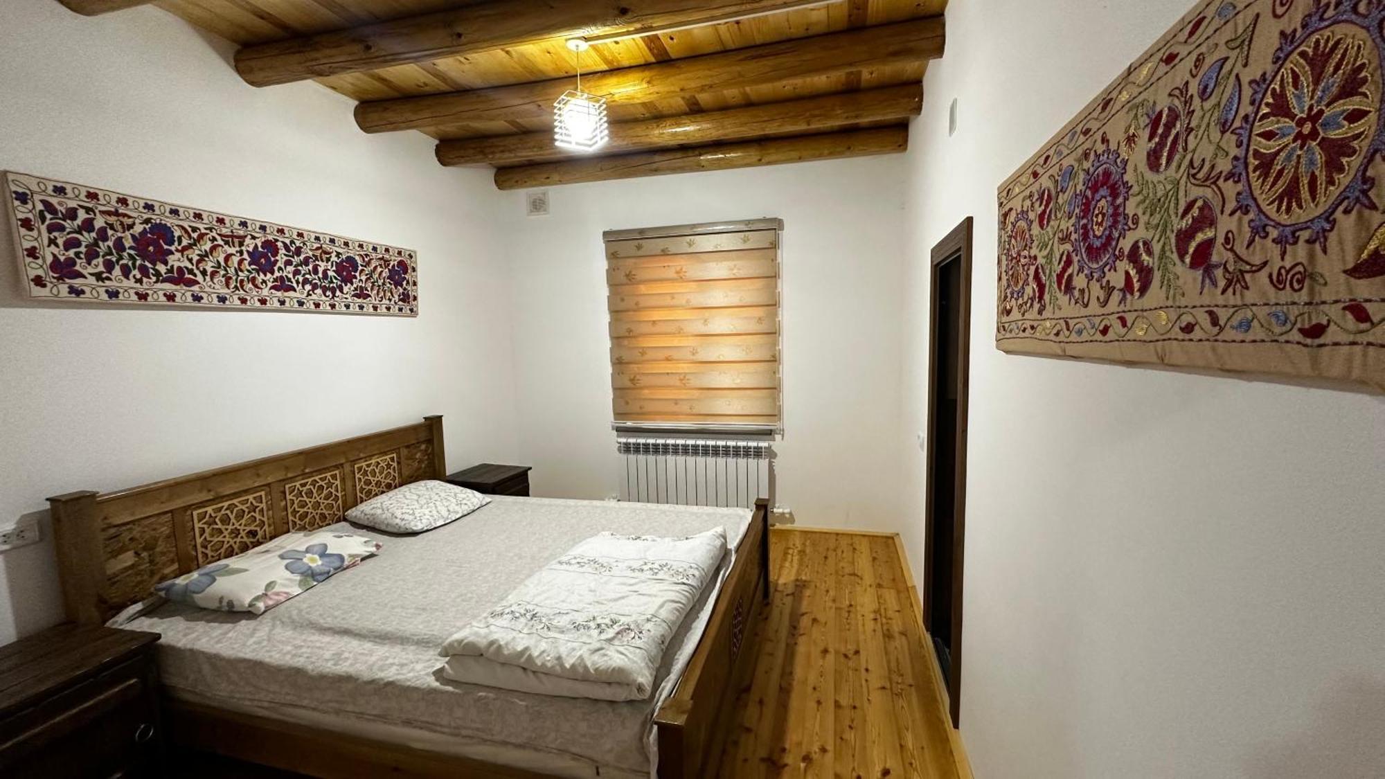 Hayat Guesthouse Nuratau Mountains Yukary-Ukhum Exteriör bild